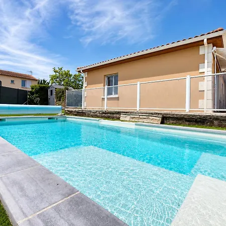 Le Temps D'un Sejour 12 Pers Avec Piscine Σπίτι διακοπών *